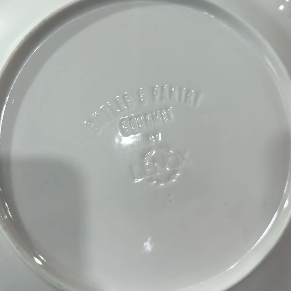 Lenox Butler's Pantry Gourmet Scalloped Edge Dinner Plates Set of 2